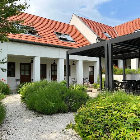 Szent Jakab לינה וארוחת בוקר Vászoly